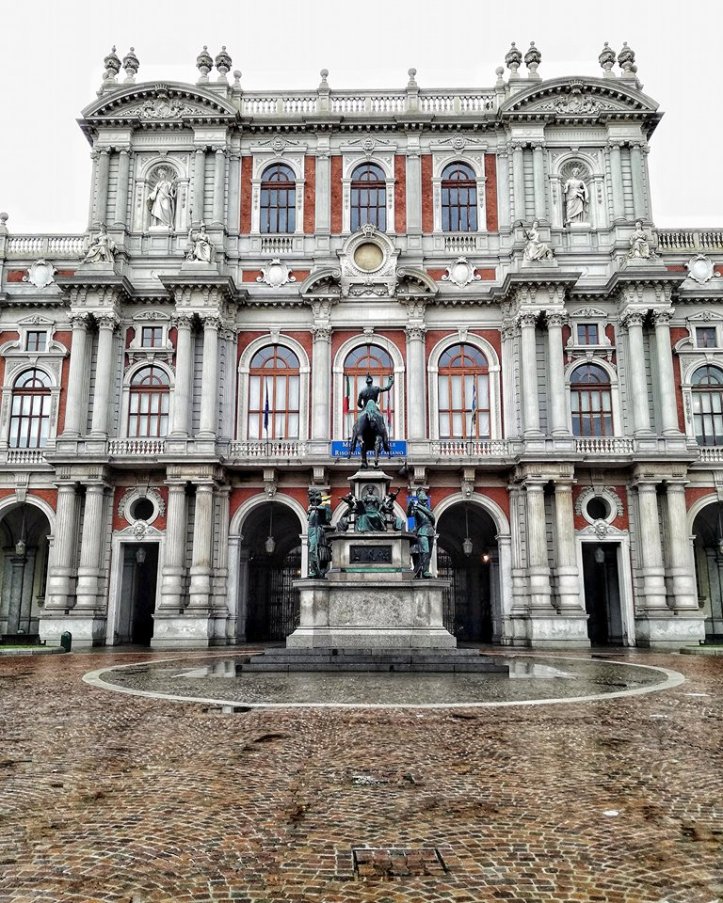 piazza carlo alberto